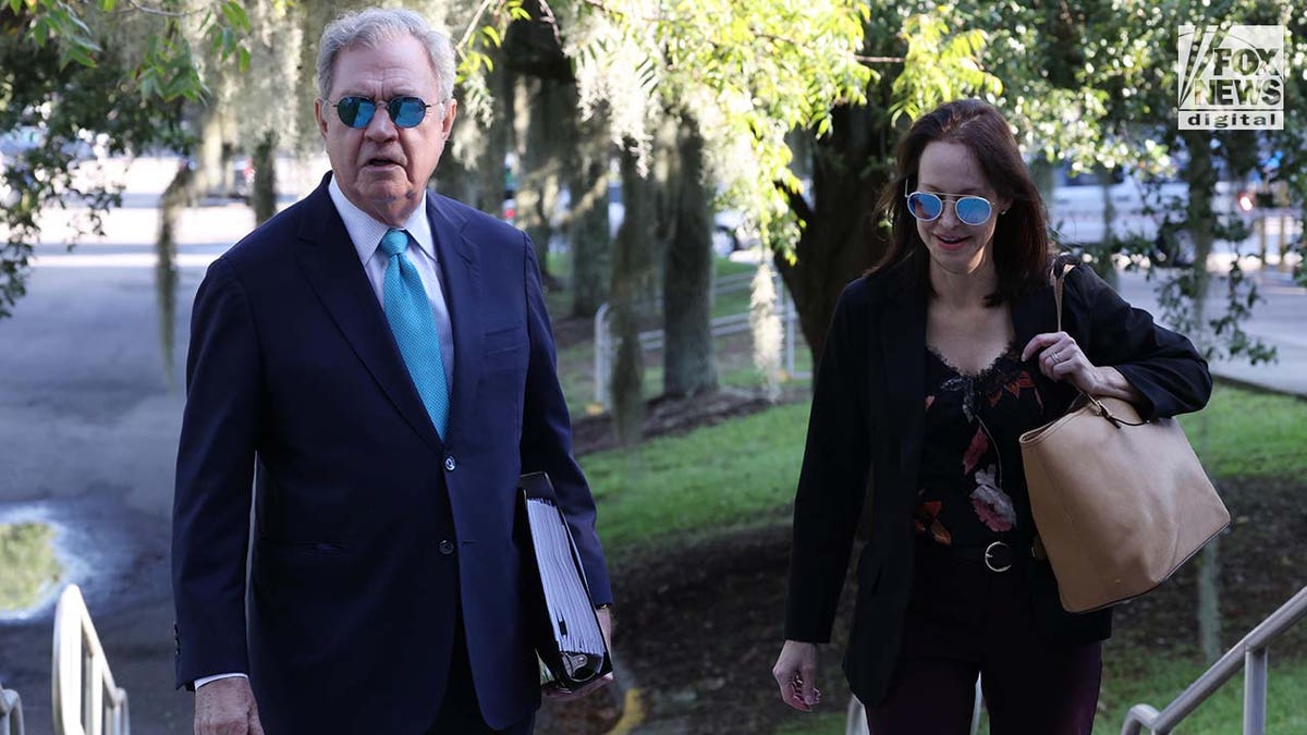 Dick Harpootlian arrives at the courthouse ahead of Alex Murdaugh's hearing.