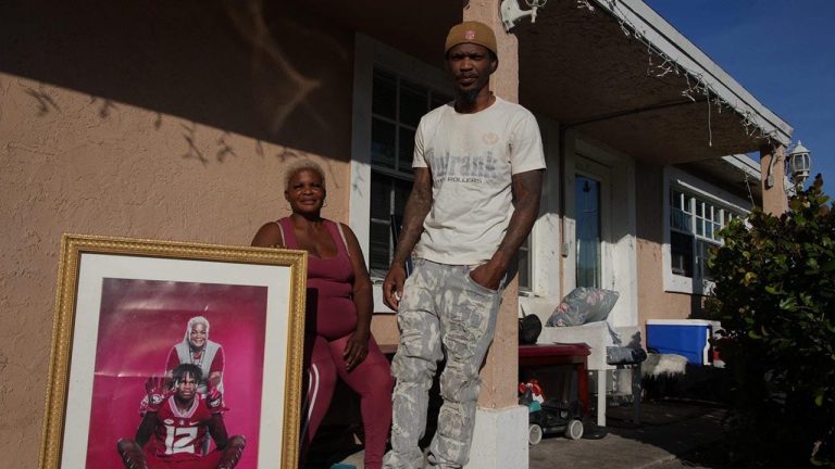 Travis Hunter’s father arrested for alleged probation violation in Florida ahead of son’s rookie season