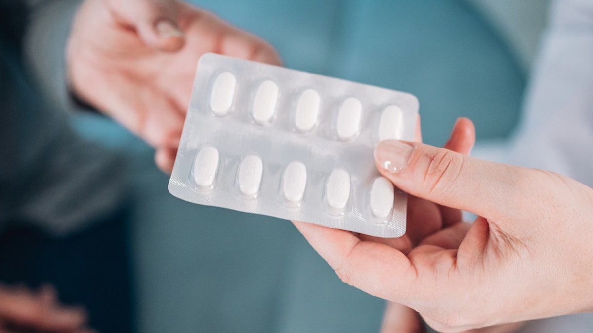 Pass pills