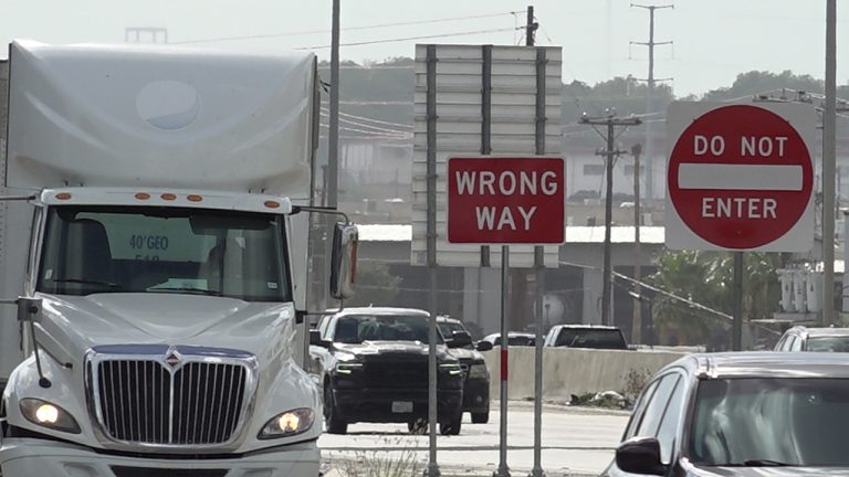 American trucking industry urges lawmakers to act as online cargo theft surges