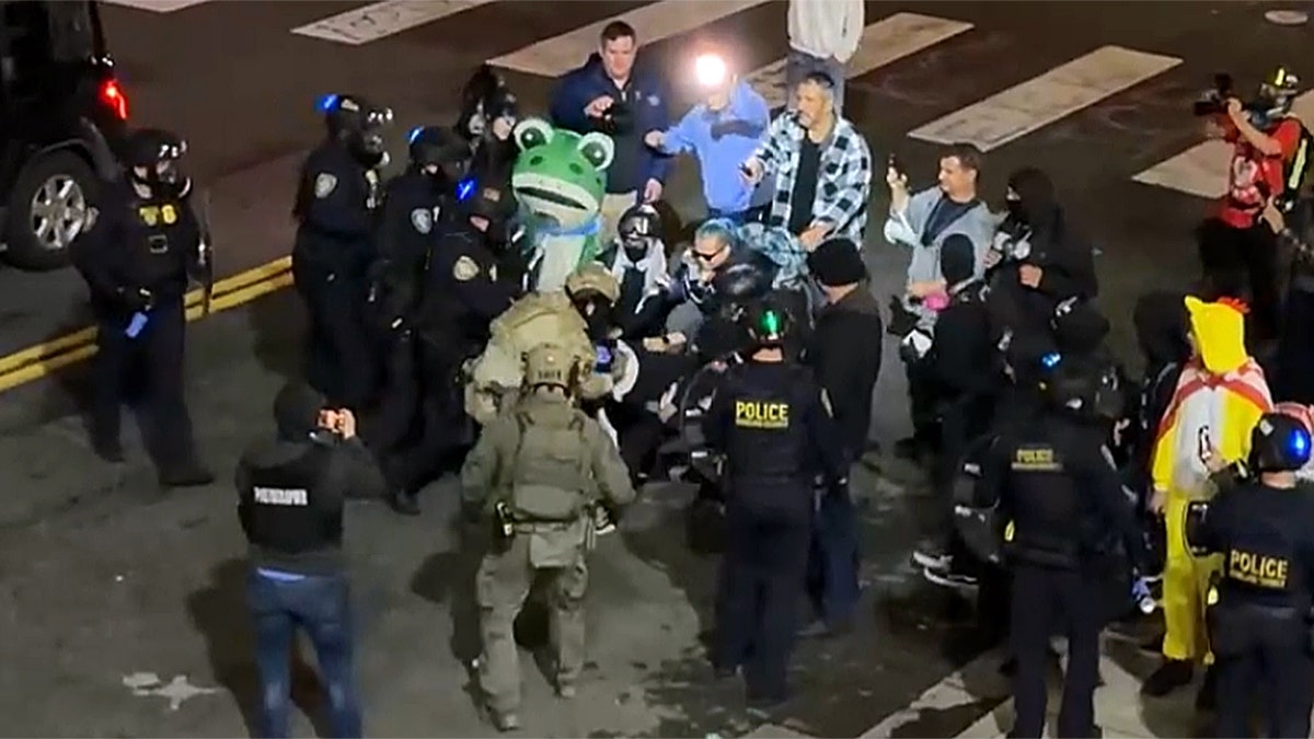 Law enforcement responds to Portland protesters outside ICE facility