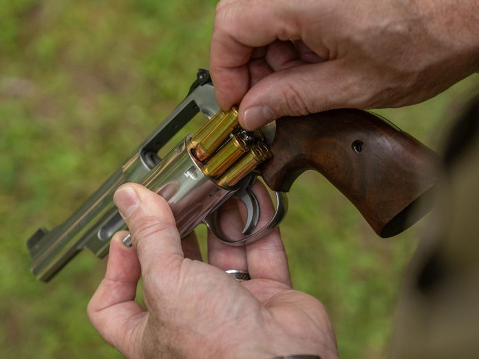 smith-wesson-686-plus-mountain-gun-review-5.jpg
