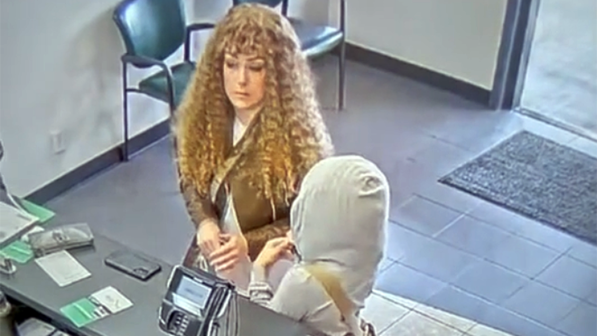Ashlee Buzzard seen in surveillance image