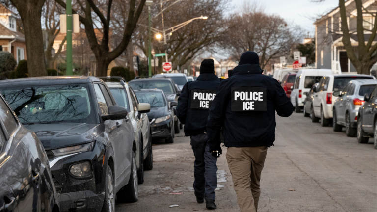 FBI warns of crooks posing as ICE to terrorize communities – former agent explains red flags