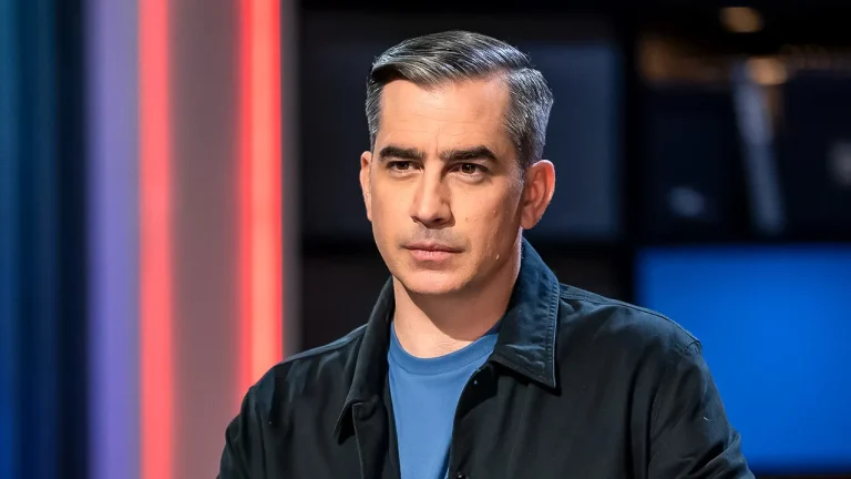 ‘America’s Most Wanted’ co-host warns ‘concerning’ lack of clues hindering Brown University shooting manhunt