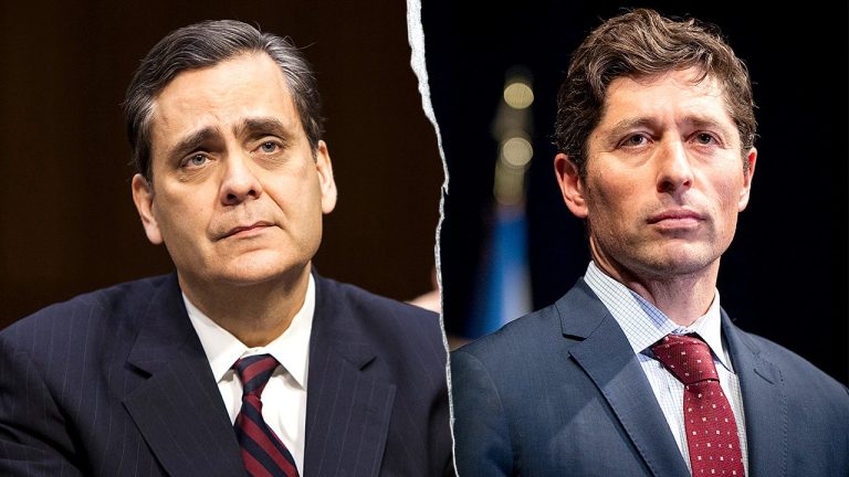 Jonathan Turley slams Minneapolis mayor’s ‘reckless’ response to ICE shooting