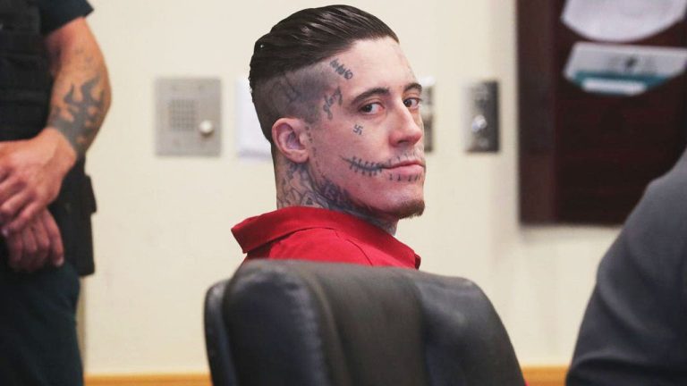 Hundreds of women pledge loyalty to ‘Deadpool Killer’ despite brutal double murder confession