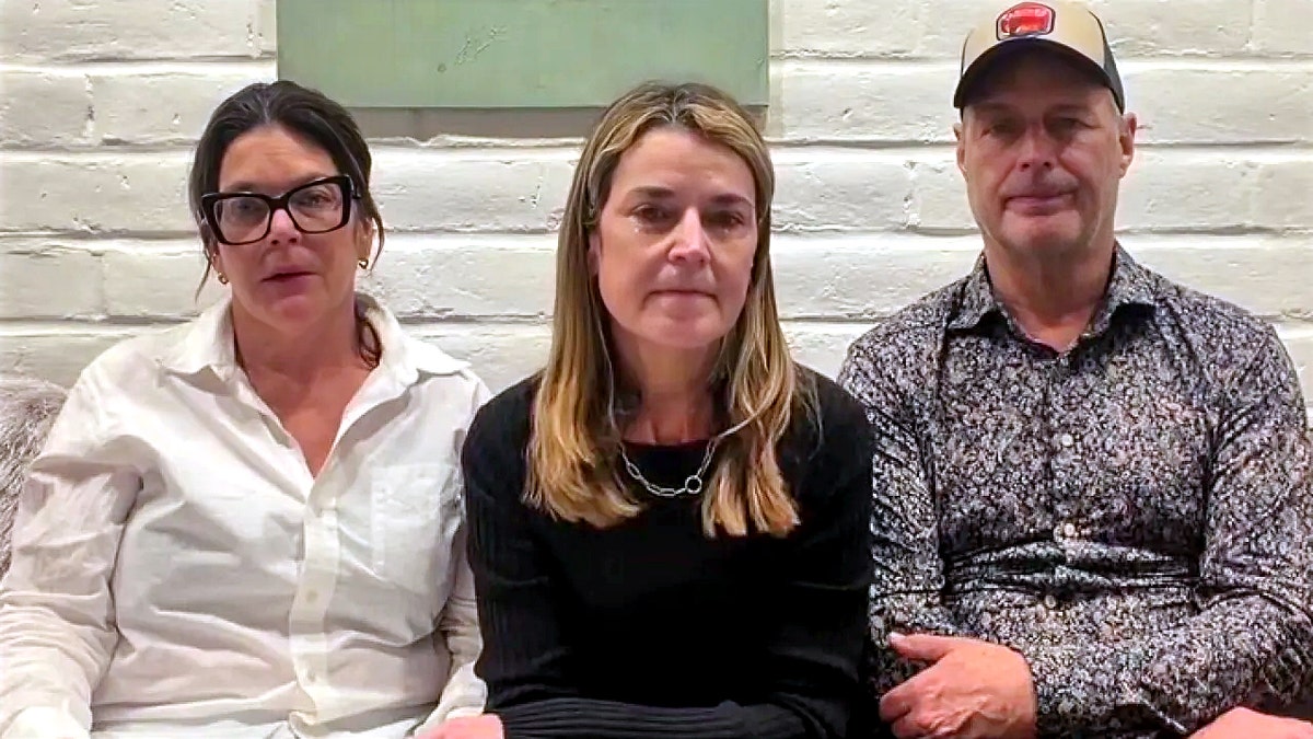 Savannah Guthrie and Siblings Annie and Camron