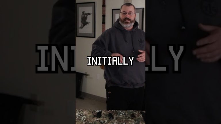 A folding-knife self defense tip! #shorts #knife #selfdefense