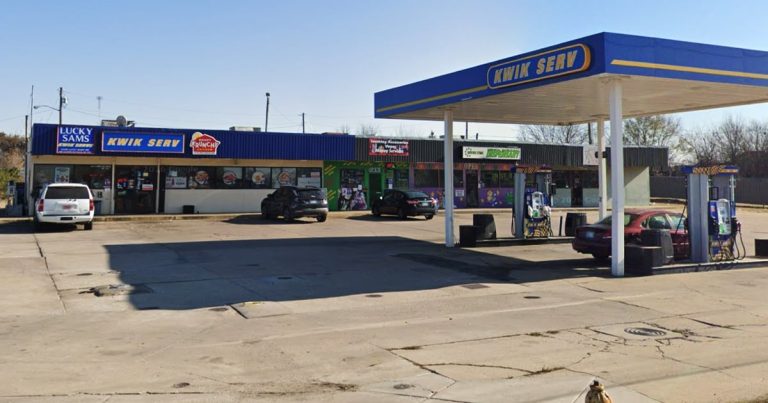 Tulsa Man Outguns Two Robbers, Drops One With a Shot to the Head