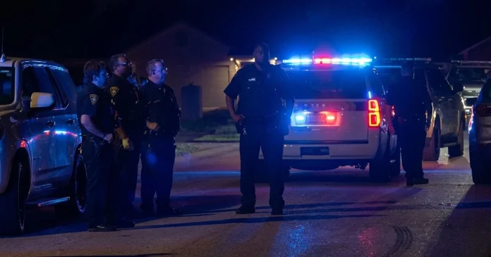 Mobile Homeowner Shoots and Kills Man Who Broke In Through a Window at 9:15 at Night, Police Say